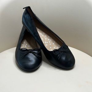 Cat & Jack size 4 ballet flats